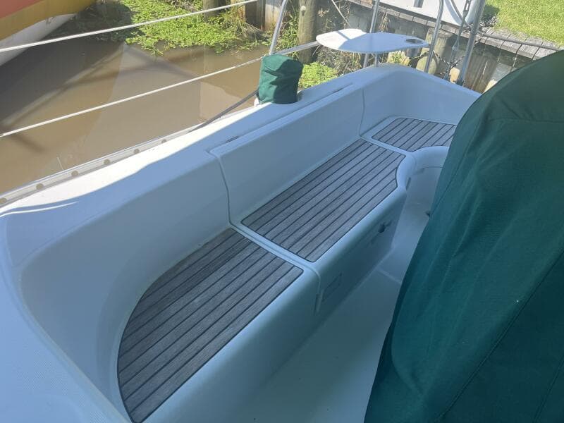 2001 Beneteau Oceanis 381 - 