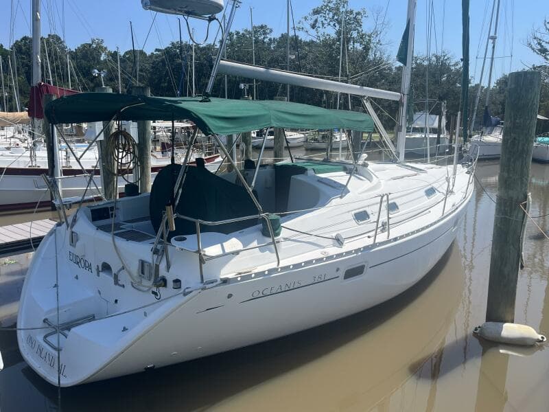 2001 Beneteau Oceanis 381