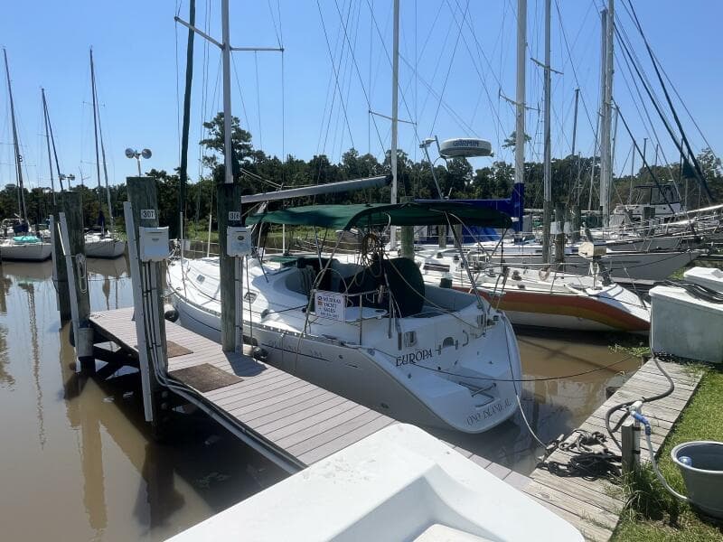 2001 Beneteau Oceanis 381 - 
