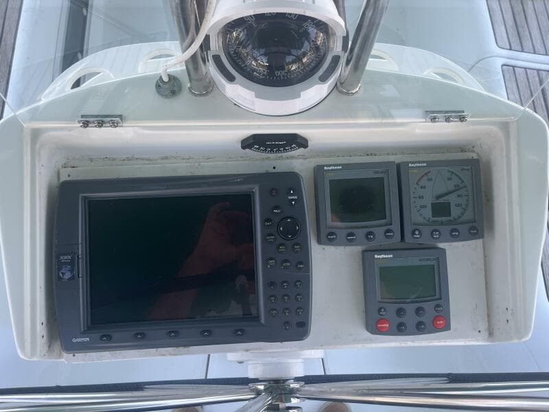2001 Beneteau Oceanis 381 - 