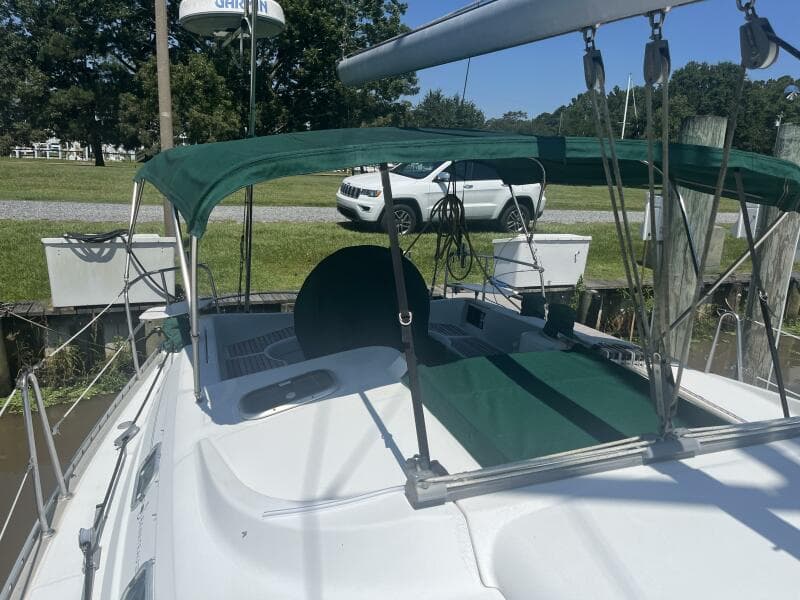 2001 Beneteau Oceanis 381 - 