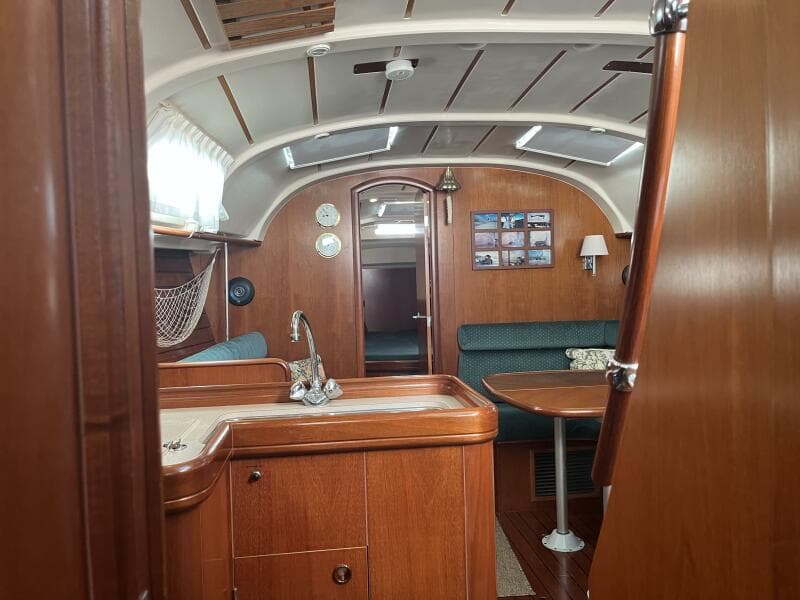2001 Beneteau Oceanis 381 - 