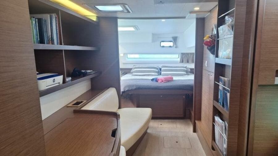 2018 Lagoon 42