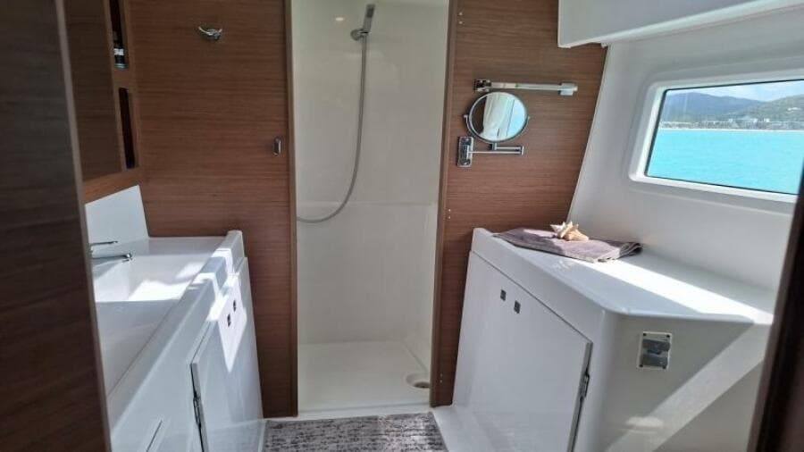 2018 Lagoon 42
