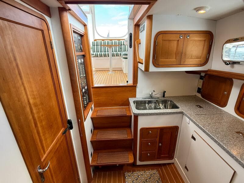 2002 Legacy 34 Express Twin Jet