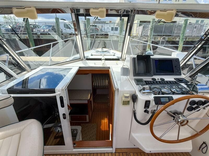 2002 Legacy 34 Express Twin Jet