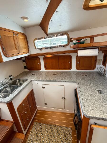 2002 Legacy 34 Express Twin Jet