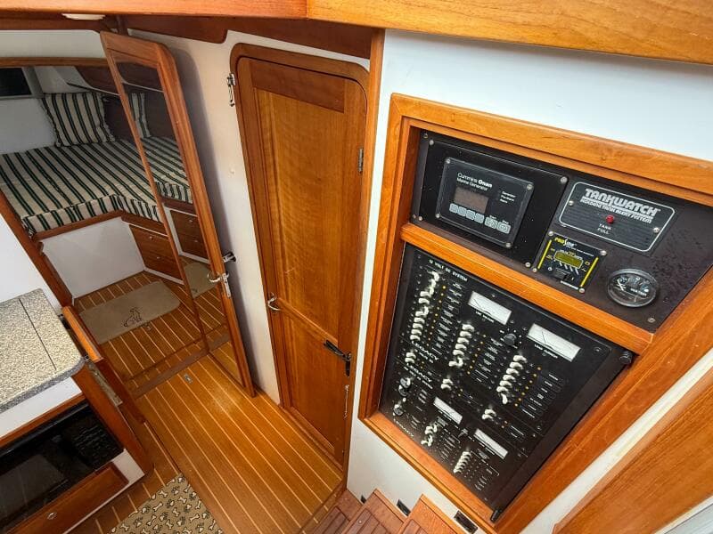 2002 Legacy 34 Express Twin Jet