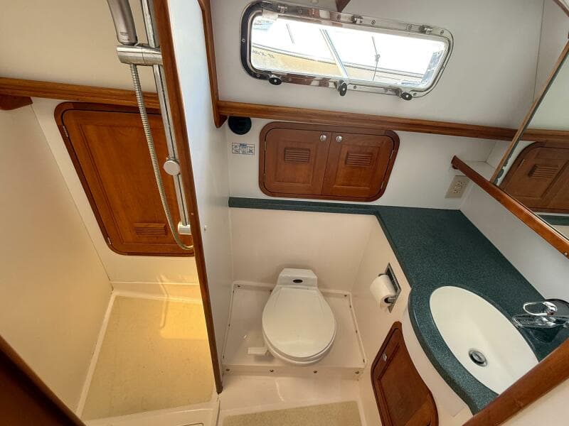2002 Legacy 34 Express Twin Jet