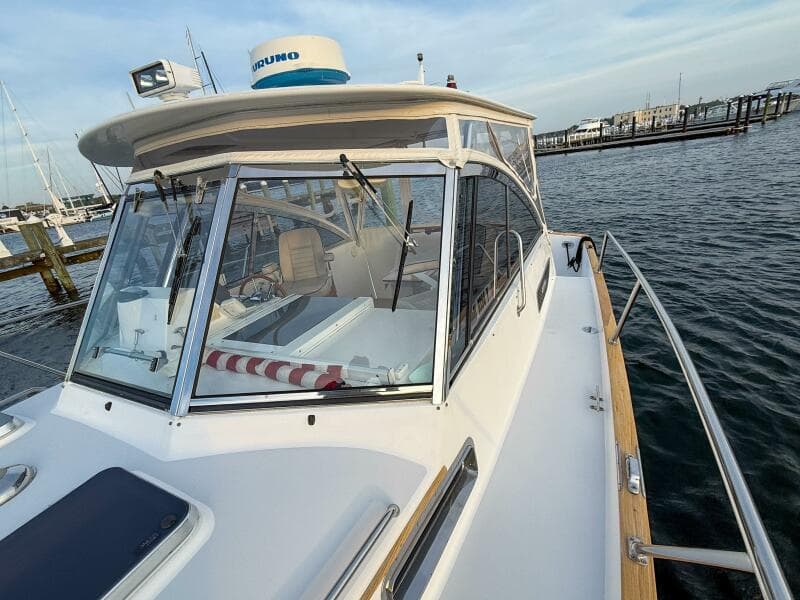 2002 Legacy 34 Express Twin Jet
