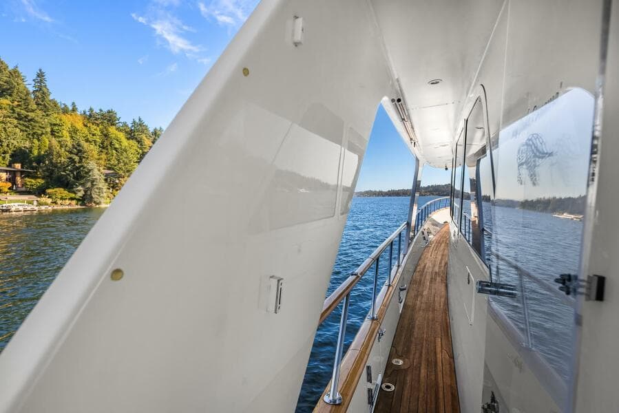 Side Deck