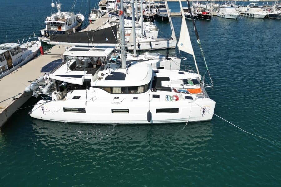 2020-lagoon-46-sail-9906407-20250830005748680-1.jpg