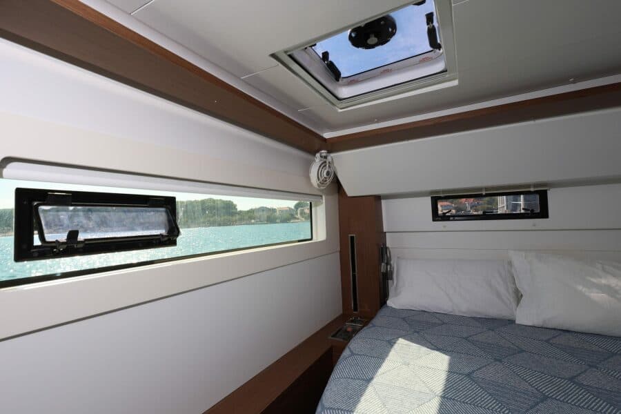 2020-lagoon-46-sail-9906407-20250830010353027-4.jpg
