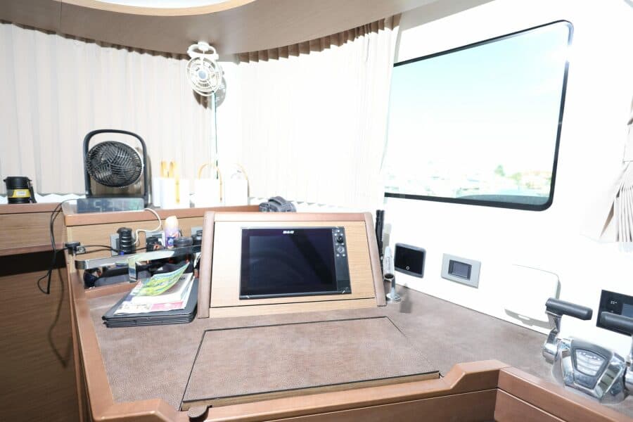 2020-lagoon-46-sail-9906407-20250830010531587-2.jpg