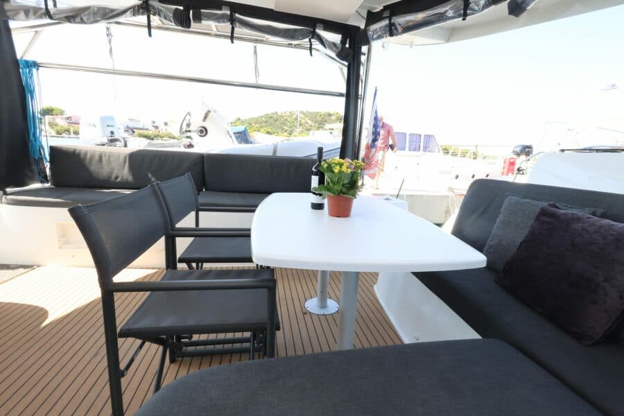 2020-lagoon-46-sail-9906407-20250830010039629-2.jpg