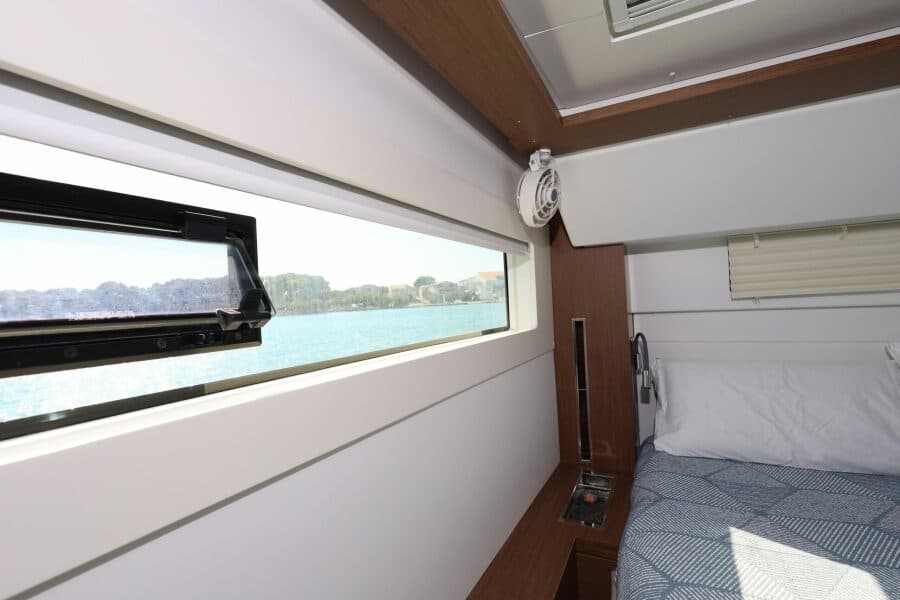 2020-lagoon-46-sail-9906407-20250830010350295-1.jpg
