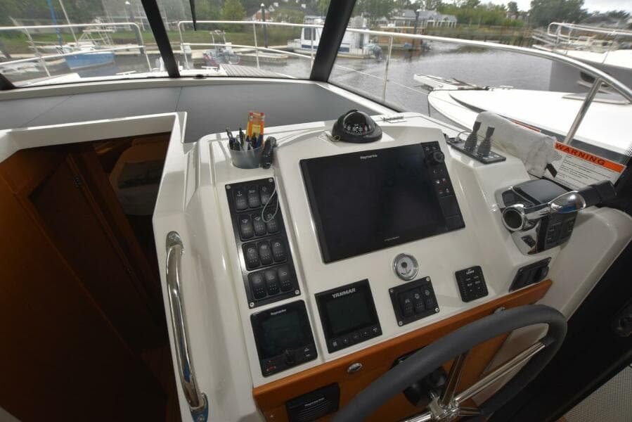 2023 Beneteau Swift Trawler 41 Fly