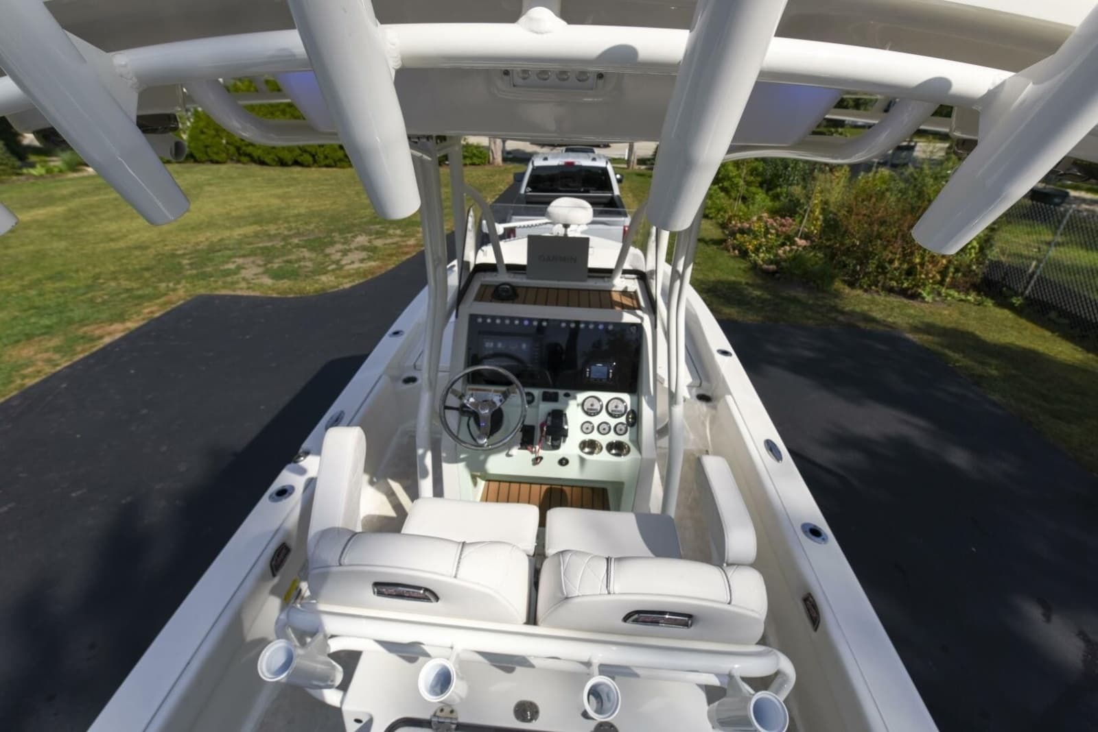 2022 Ranger 2360 Bay