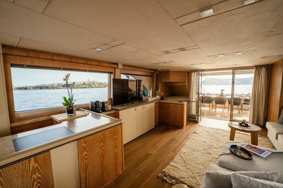 2013 Monte Carlo Yachts 