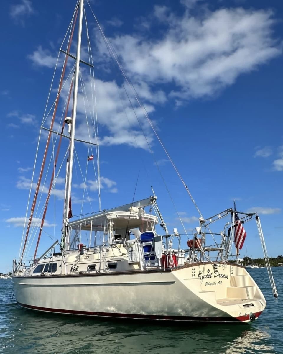 2005 Island Packet 485