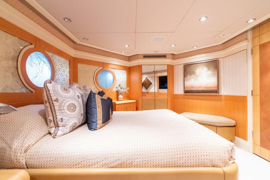 2001 Delta Marine Tri-Deck
