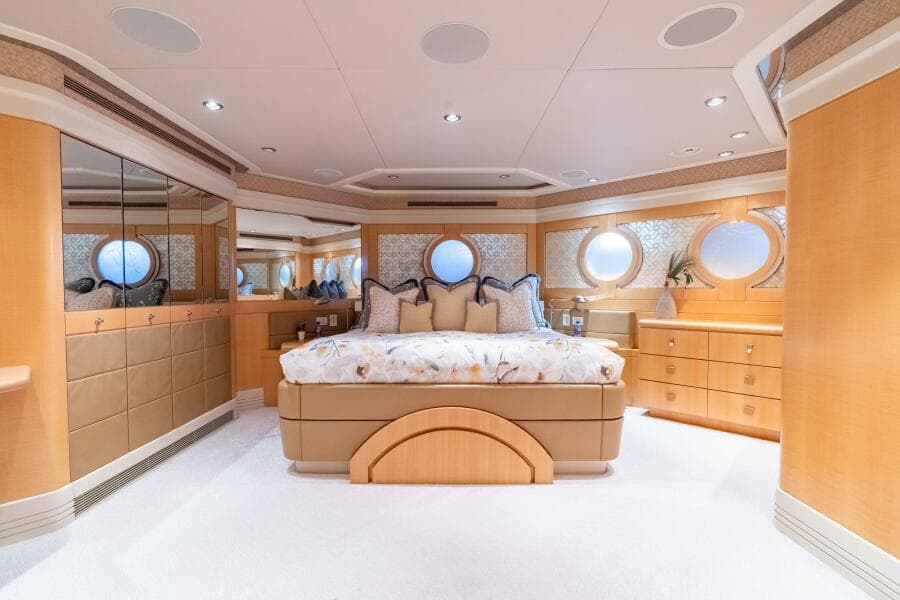 2001 Delta Marine Tri-Deck