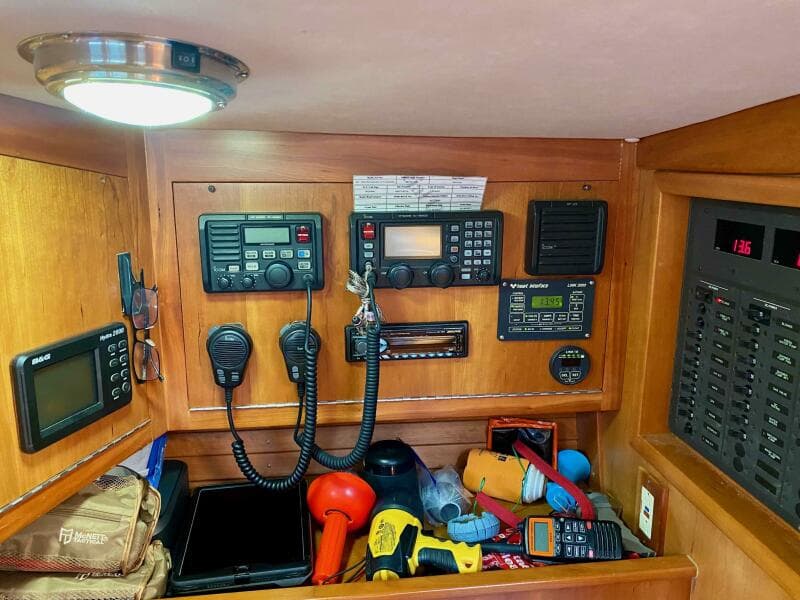 2001 J Boats J 46