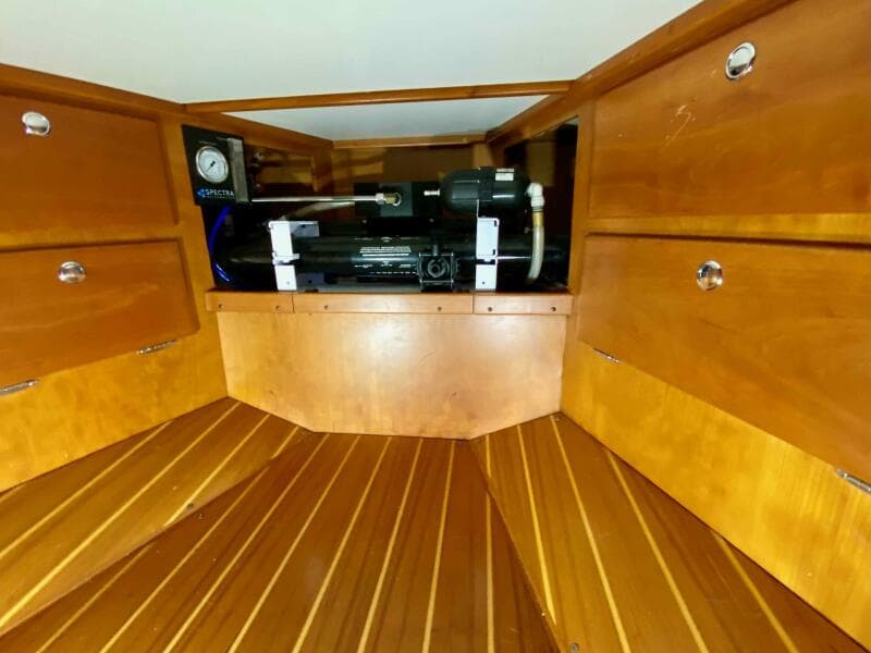 2001 J Boats J 46