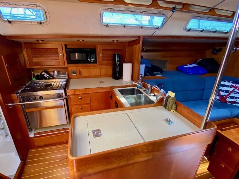2001 J Boats J 46