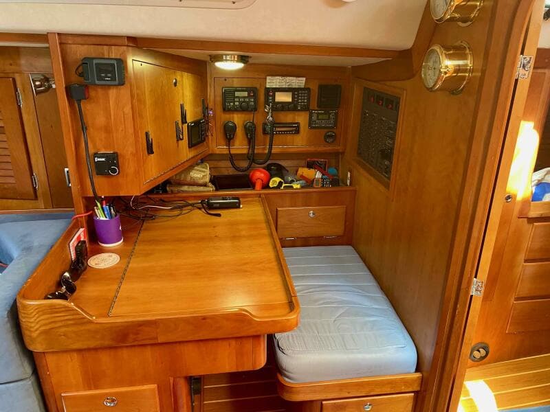 2001 J Boats J 46
