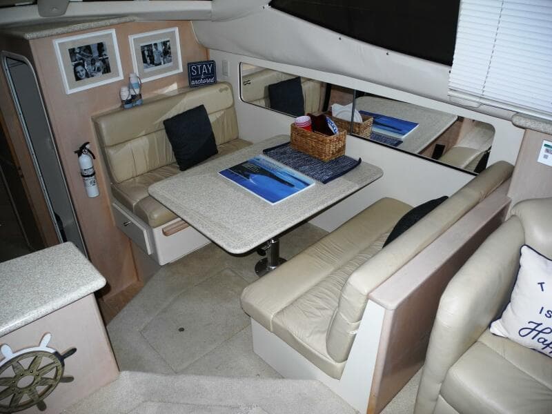 2000 Carver 404