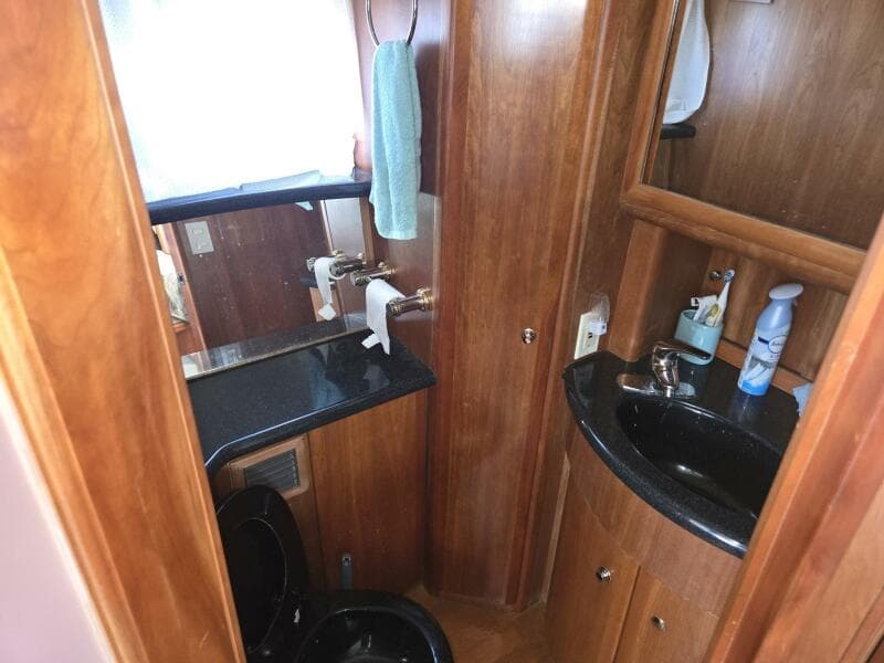 2003 Silverton 392 Aft Cabin Motor Yacht