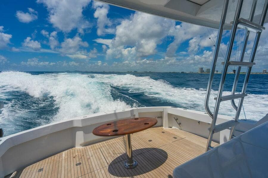2005 Hatteras Enclosed Bridge