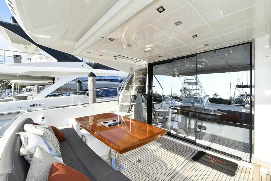 2018 Prestige 560 Fly