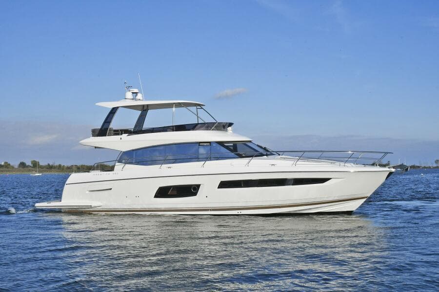 2018 Prestige 560 Fly