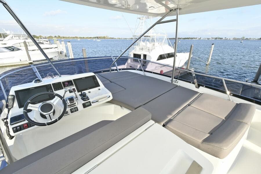 2018 Prestige 560 Fly