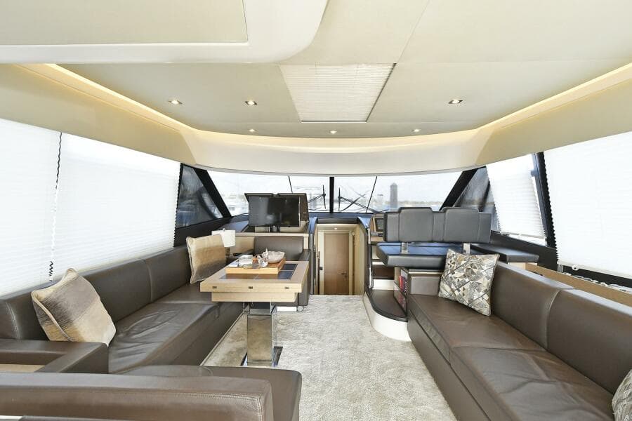 2018 Prestige 560 Fly