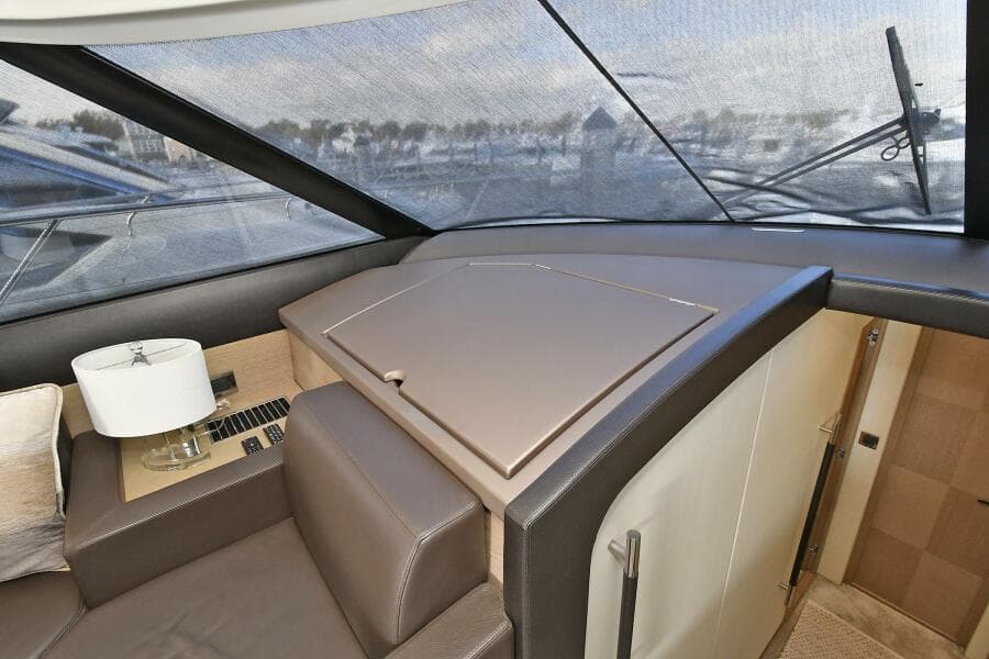 2018 Prestige 560 Fly