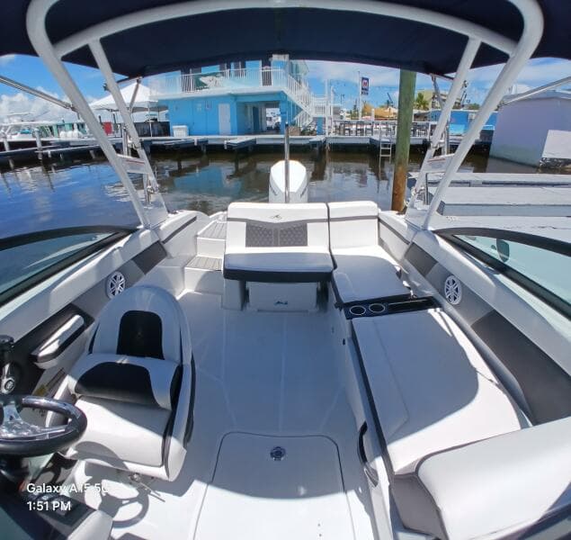 2023 Monterey 225