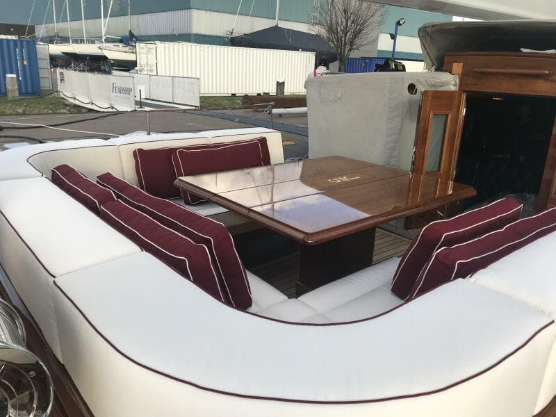 Aft Deck U Shaped Seating 