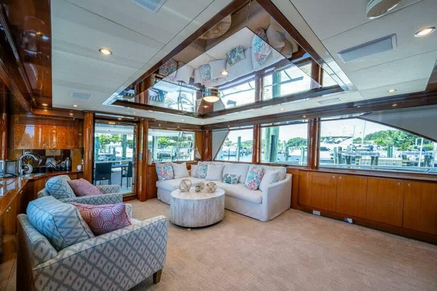 Ocean Alexander 78 Somewhere In Time- Salon