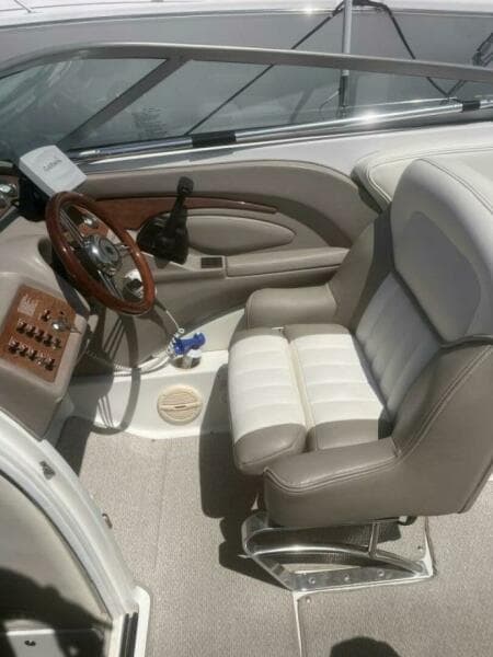 Helm Seat