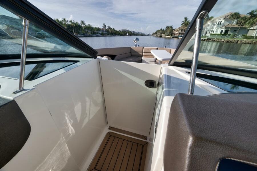 2016 Sea Ray 350 SLX