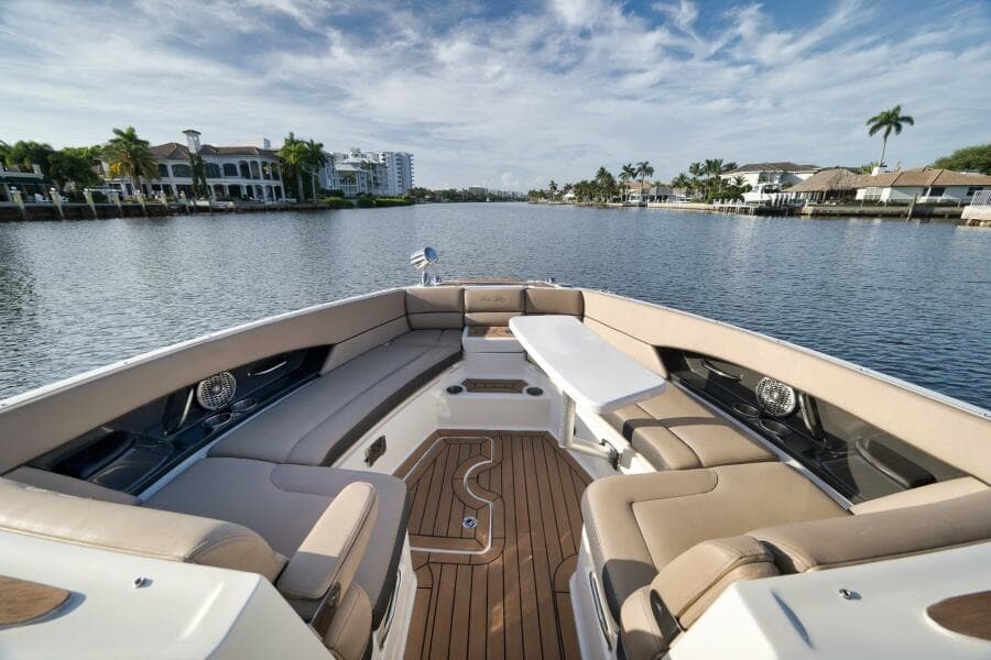 2016 Sea Ray 350 SLX