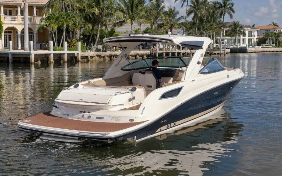 2016 Sea Ray 350 SLX
