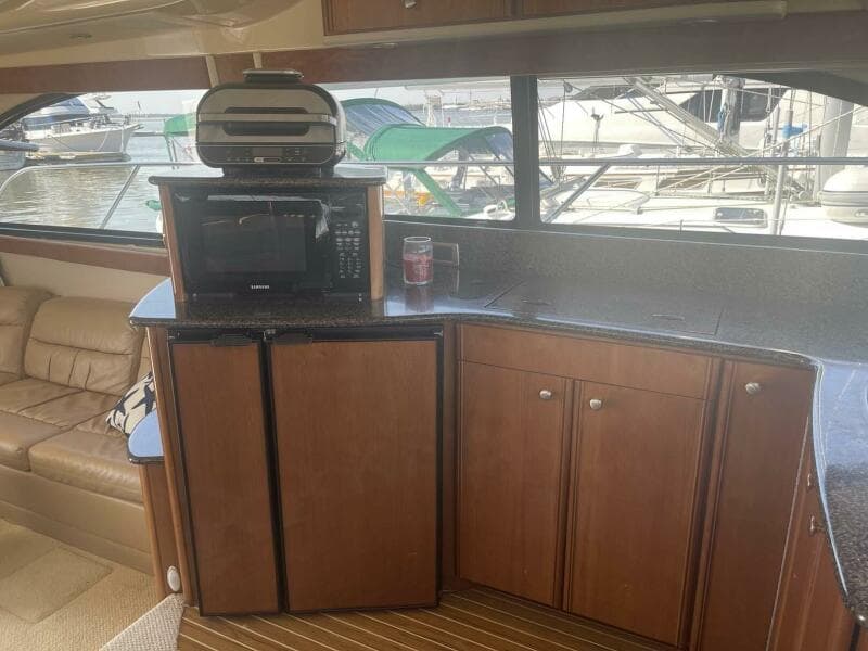 2006 Meridian 411 Sedan