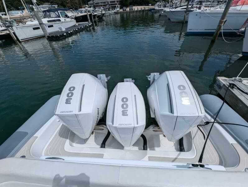2015 Yellowfin RIB