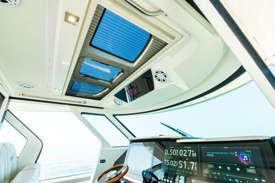 2022 Tiara Sport 