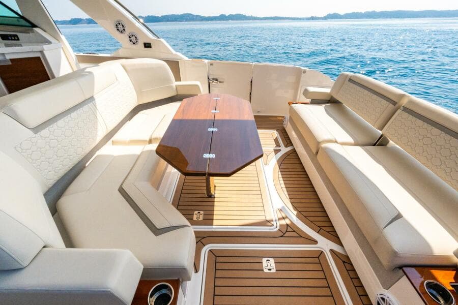 2022 Tiara Sport 