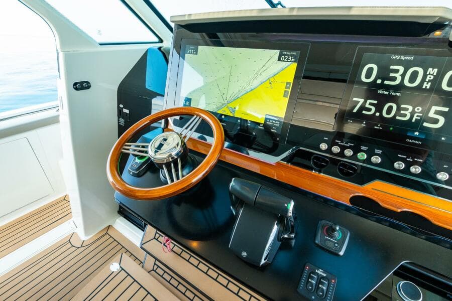 2022 Tiara Sport 